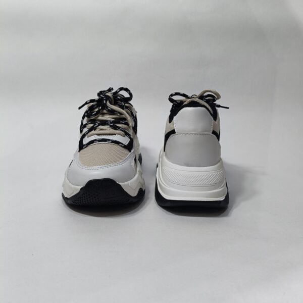 3D - Image 8